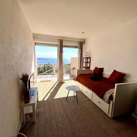 Avec Terrasse Privee Et Vue Exceptionnelle Hyeres