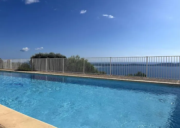 Avec Terrasse Privee Et Vue Exceptionnelle Apartment