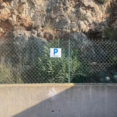 Avec Terrasse Privee Et Vue Exceptionnelle Appartement Hyères